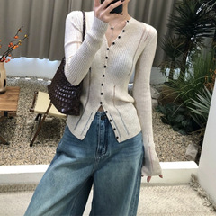 简约高级～设计感单排扣显瘦长袖针织衫2025秋季新款修身显瘦上衣
