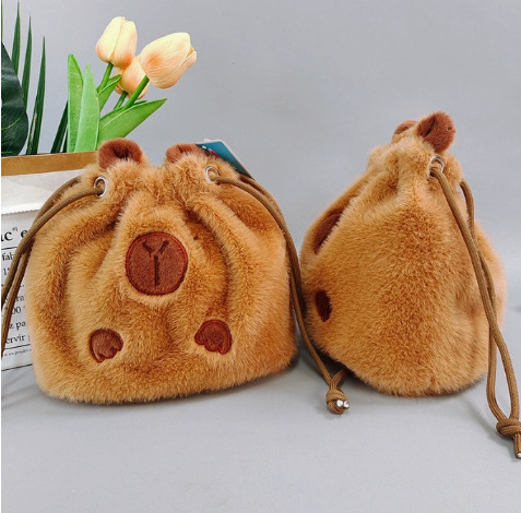 2024 nueva mochila de carpincho de felpa Kapibala linda bolsa de piel de todo fósforo mochila de estudiante de dibujos animados femenina