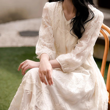 白月光真丝刺绣连衣裙气质高级感桑蚕丝绣花白色裙子夏季女装新款