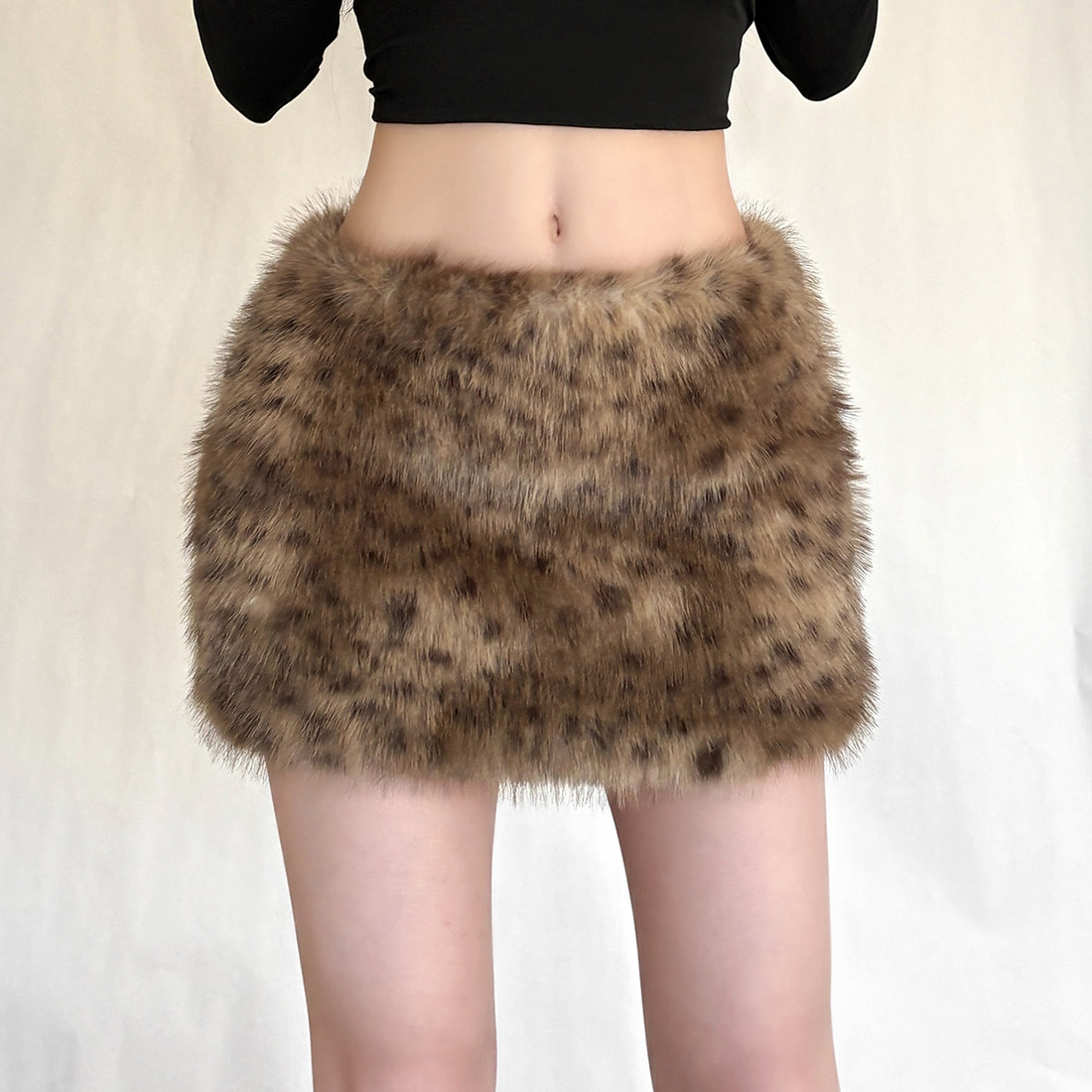 European and American 2025 Autumn and Winter New Sexy Trendy Slim Fit Fur Hip Leopard Print Hot Girl Skirt for Women
