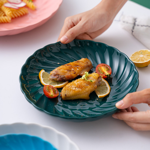  New Home Bright Spiral Ceramic Dish Plate Western Food Flat Plate Shallow Plate Butterfly Salad Plate Wholesale Cross-Border