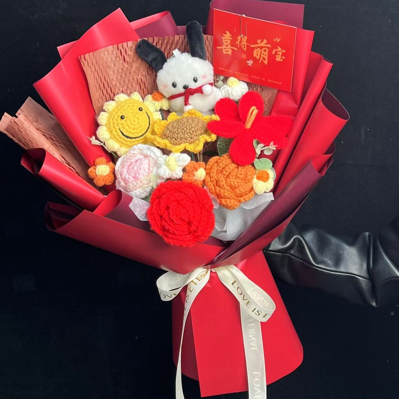 Red xide mengbao sends confinement flowers to best friend