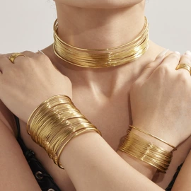 耳环;项链;首饰套装