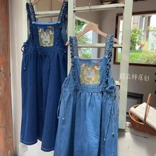 日系复古刺绣减龄牛仔背带裙薄款口袋绣花a字中长款甜美连衣裙女