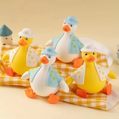 Creative dress-up duck pinch toy slow rebound decompression artifact vent duck flour squeeze children's hat