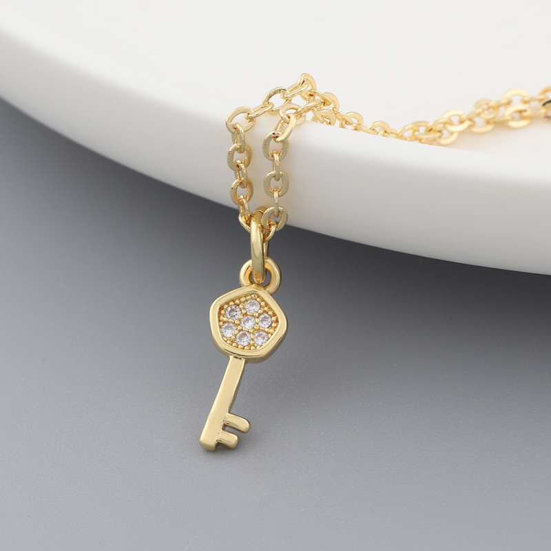 Fashion Key Copper Necklace Inlaid Zircon Copper Necklaces