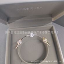 ÷��Joyϵ�ЈA��荽�ָŮΨ���W���L�r����18Kõ���Ů���ָ�h