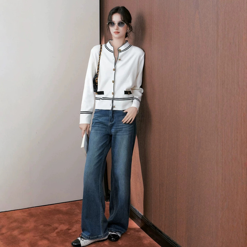 Old Money Aesthetic: Classic Navy-Style Knit Cardigan, Long-Sleeve, Round Neck, 2026 Autumn New Collection Old Money Aesthetic: Classic Navy-Style Knit Cardigan, Long-Sleeve, Round Neck, 2026 Autumn New Collection