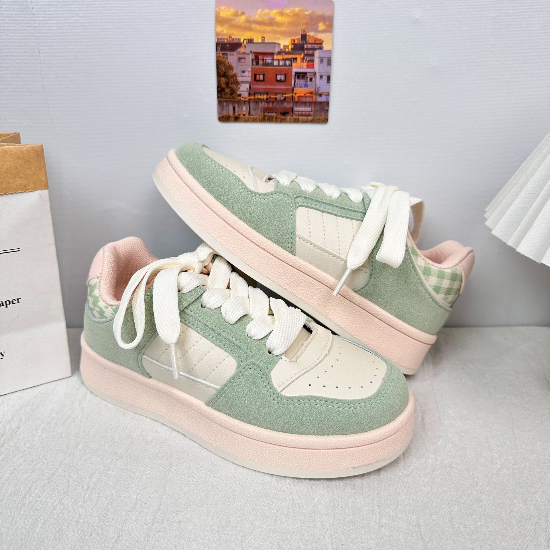 Yuanbo 2025 primavera zapatos blancos bajos zapatos de mujer zapatos casuales de plataforma de todo fósforo zapatos de mujer de moda coreana image 10