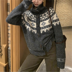 新款韩版穿搭女秋冬新款复古提花翻领毛衣外套牛角扣宽松针织开衫