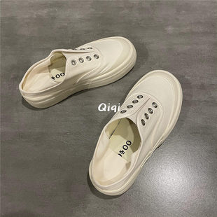 �������˼� ����С��ЬŮ�ٴ�Ⱥ����׷���ЬŮ�ɴ�Ь��Ů�ļ�