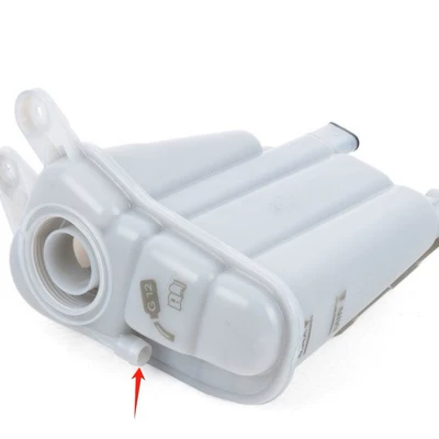 Audi B8/Q5 8K0121405N, Water tank