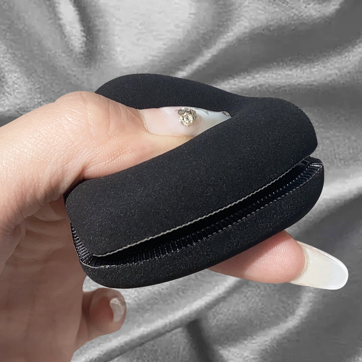 Zhuolya nuevo algodón de azúcar cojín de aire Fundación maquillaje líquido en polvo pastel de belleza especial huevo Negro Piña en polvo soplo al por mayor