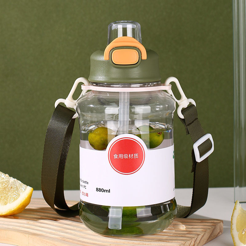 Taza de plástico de grado alimenticio doble taza de agua con mango de cinturón taza de agua conveniente con taza de escala moderna simple sin