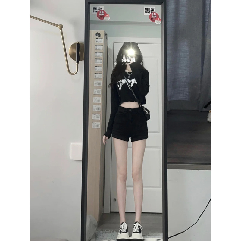 블랙 데님 반바지 여성 2024 새로운 여름 얇은 높은 허리 슬리밍 타이트 스파이스 걸스 슈퍼 짧은 A 형 핫 팬츠
