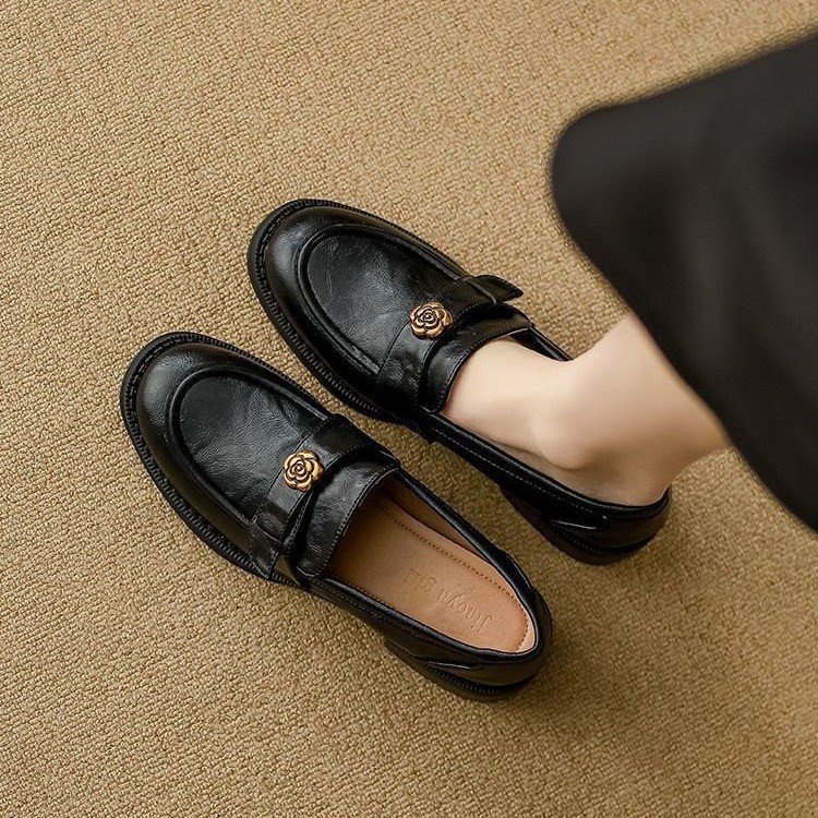 Mary Jane Soft Camellia Loafers For Women 2025 Autumn New Small Leather Shoes Commuting Chunky Slip-On Flats_vogvips.com