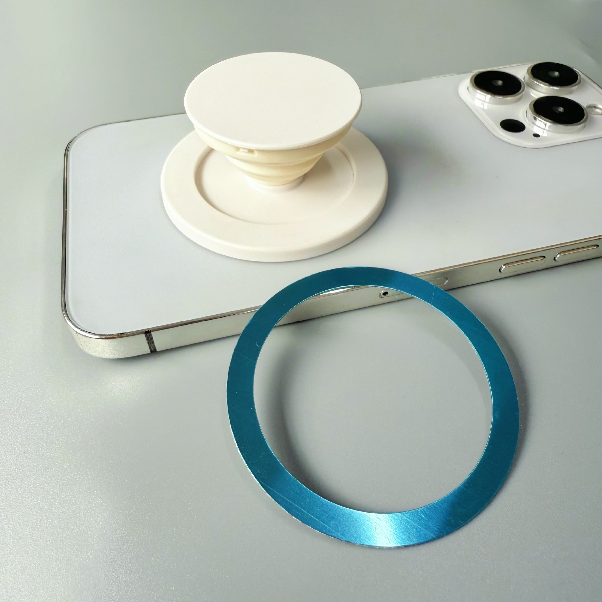 Nuevo soporte transparente para airbag magnético, soporte para teléfono móvil en blanco y negro, soporte telescópico anticaída adecuado para Apple, Huawei, etc.