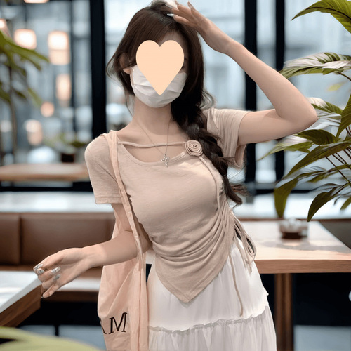 Design three-dimensional rose pleated short-sleeved shirt for women's summer 2025 new style waist waist and slimming short hot girl top