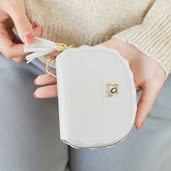 Anti-magnetic wallet, anti-theft
