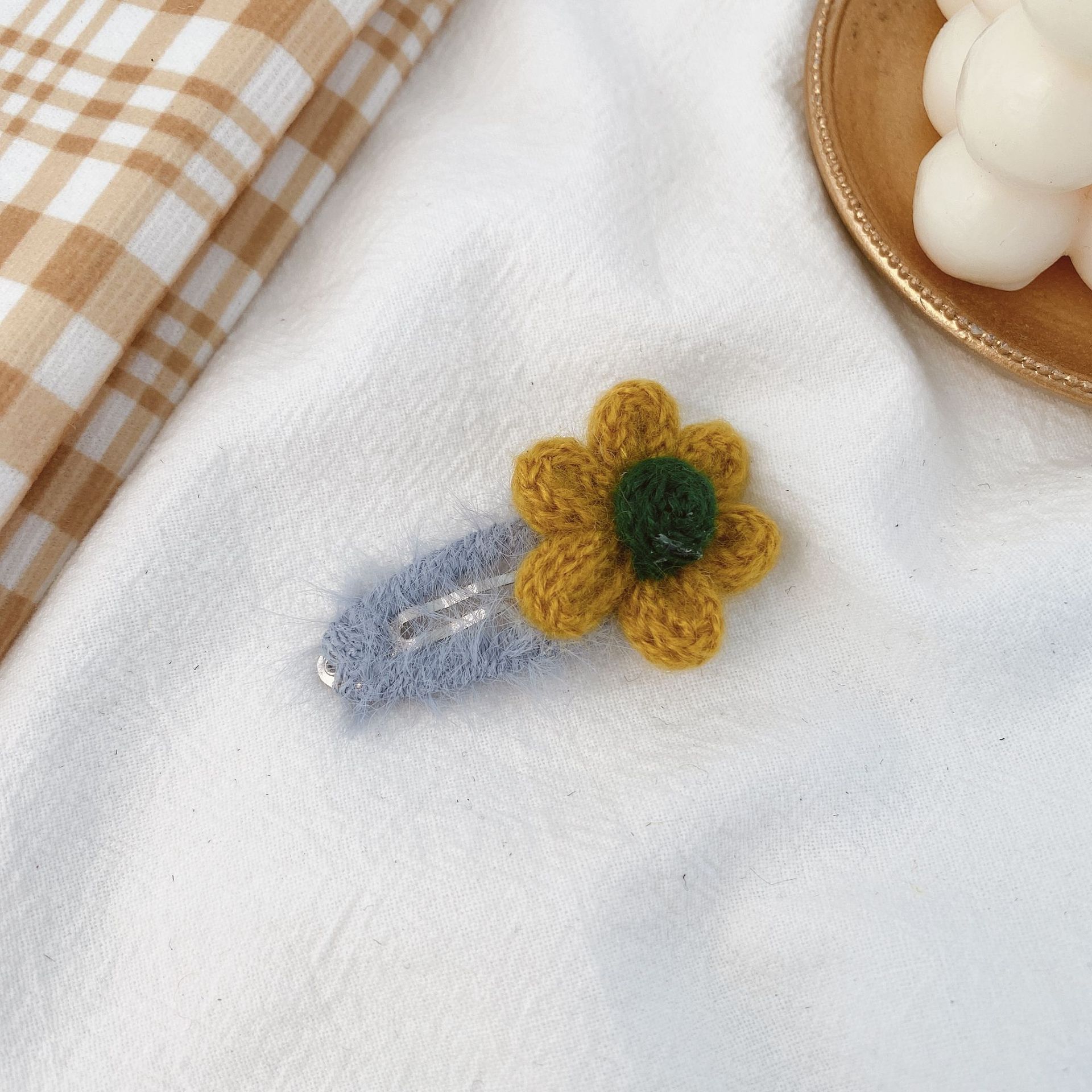 Horquilla peluda de las mujeres sombreros de estilo coreano lindo tejido de horquilla de pato amarillo flequillos clip pequeño lado otoño e invierno accesorios para el cabello mujeres