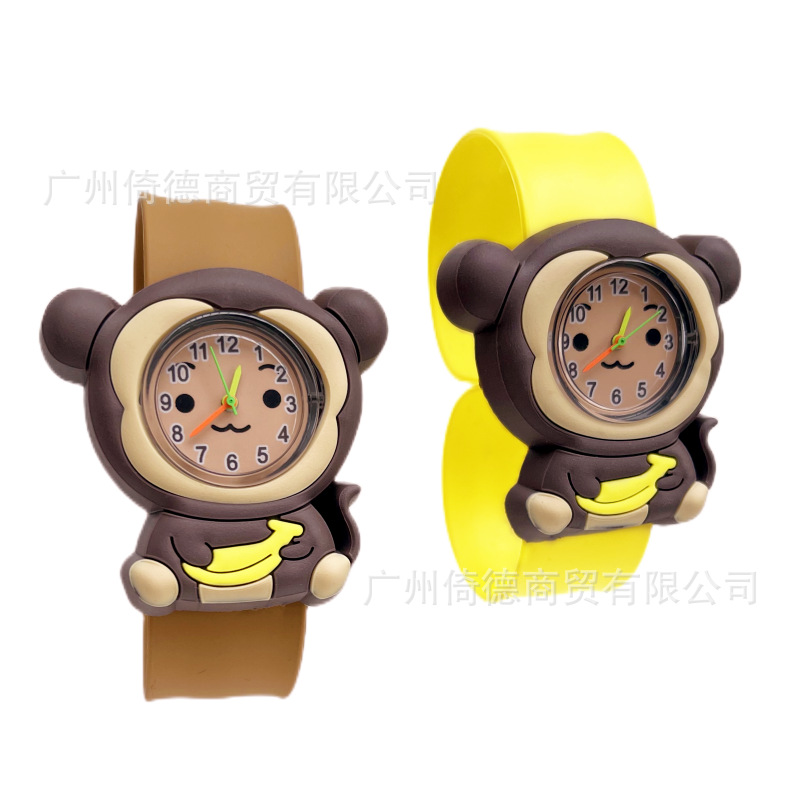 2024 suministro de niños reloj de dibujos animados animal snap ring estudiante kindergarten Panda electrónico en stock Comercio exterior Venta caliente