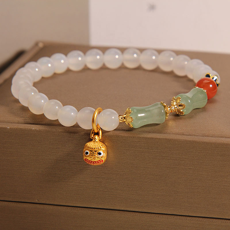 Nuevo estilo chino artístico retro dulce lindo ágata blanca bestia dorada pulsera femenina Festival de gran altura estudiante novias pulsera