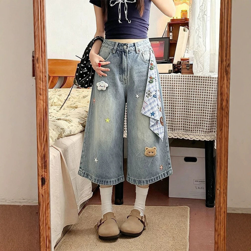 Trendy Light-Colored Cropped Jeans for Women with Cute Star Embroidery, High-Waisted, Slimming, Loose Straight-Leg Pants