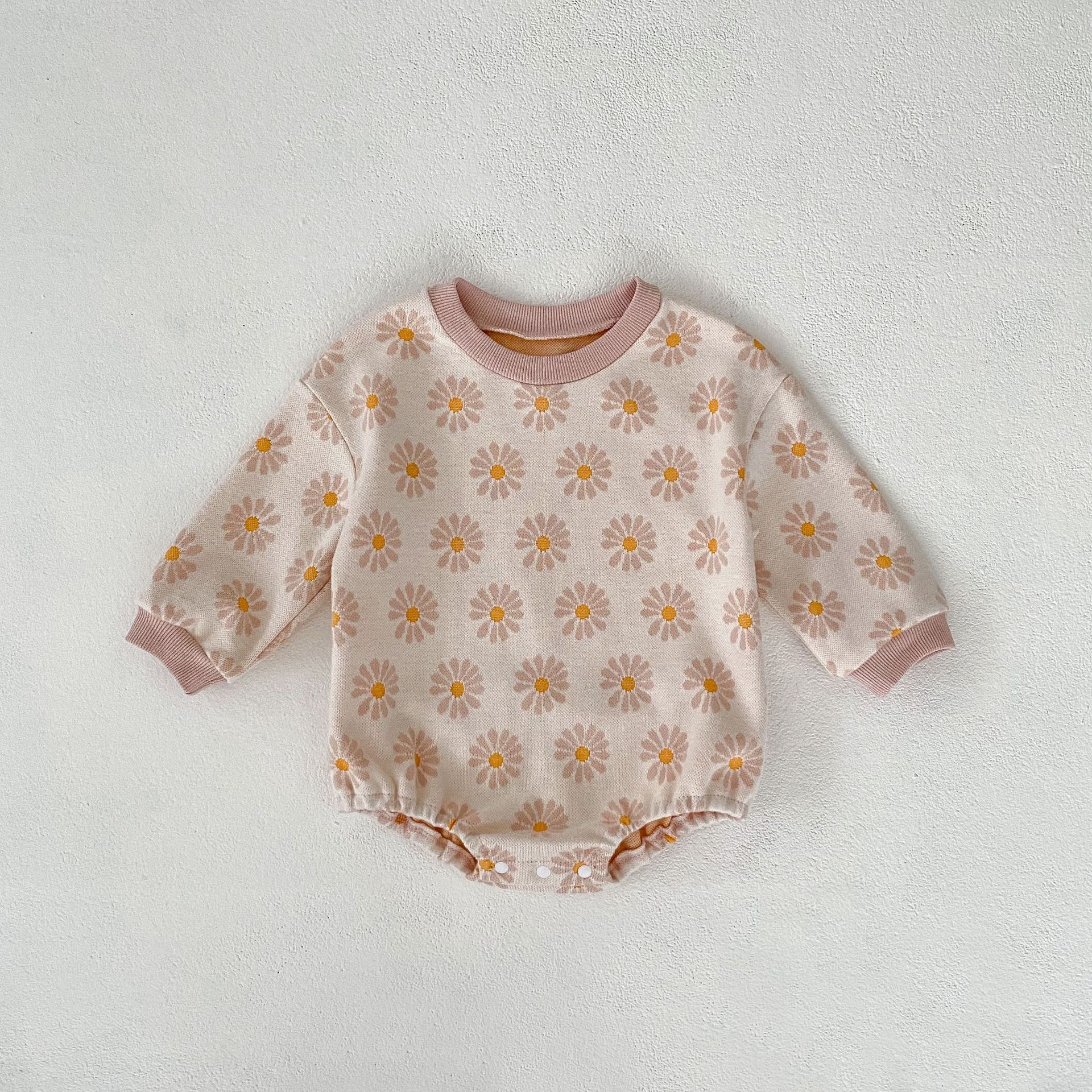 Ins 2024 autumn clothing for infants, young children, girls, babies, fresh flowers, jacquard long sleeved crawling_voghion.com