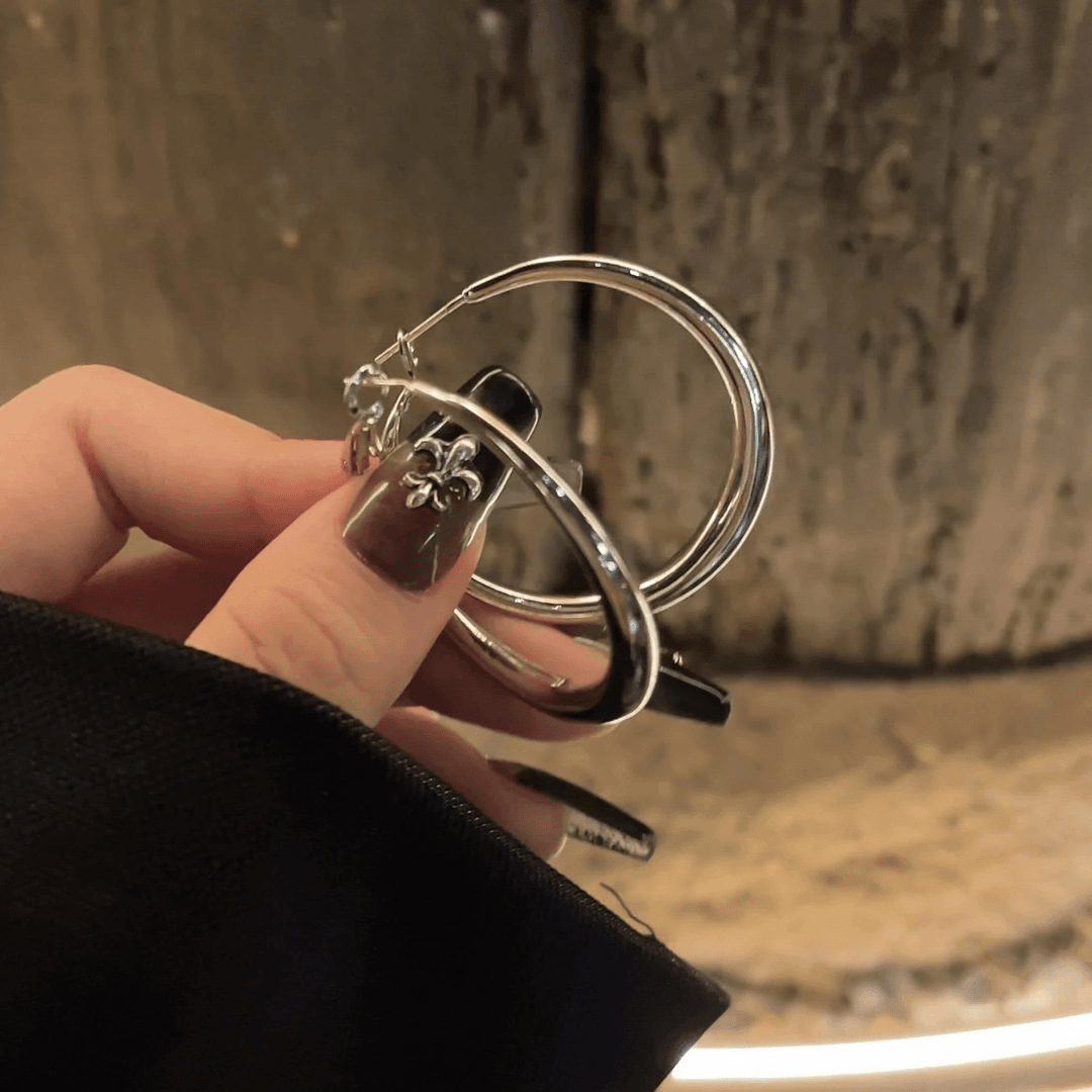 Waltz in ear-e4412 silver (about 4.5cm)