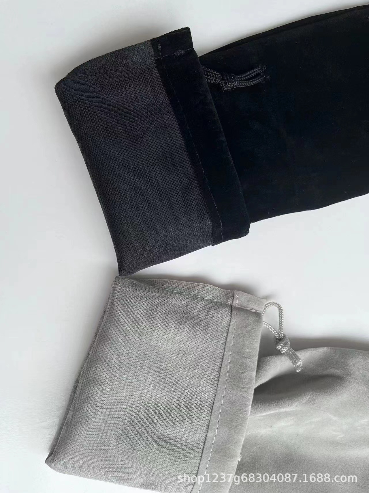 b1565ba899e65a359efa8d1e1565f8