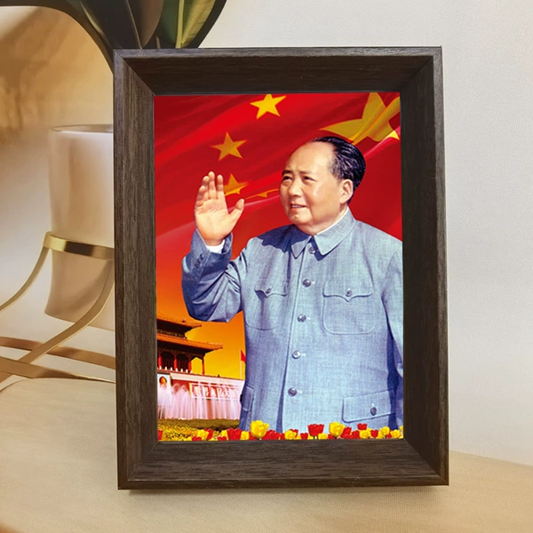 Red flag waving [brown amber]