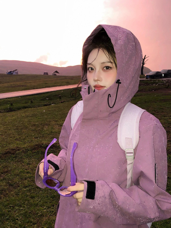 大牌紫色冲锋衣女2025新款春秋季户外小个子防风三合一超好看外套|undefined