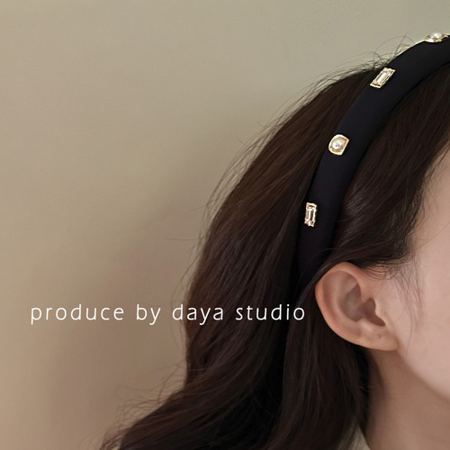 Paris Album Exquisite French Zircon Gemstone Velvet Hairband High-end Niche Design Retro Hair Pin Headband