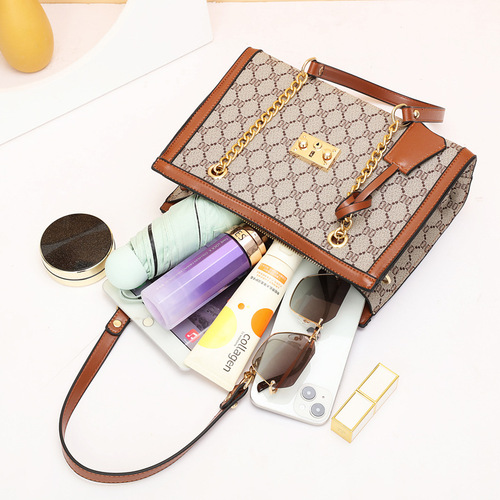 Women's Handbag  New Korean Style Fashion Shoulder Bag Tote Bag Travel Letter Personal Small Bag Dropshipping One Piece