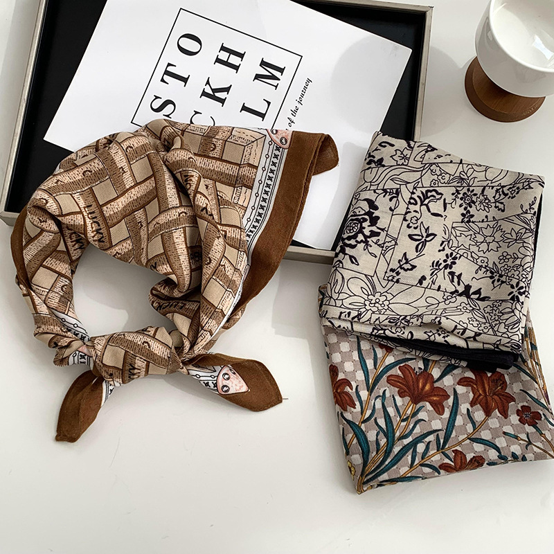 Buñuelo de seda cuadrado de alta sensación 2025 nuevo buñuelo de seda de impresión de algodón universal buñuelo de pelo de cuello buñuelo buñuelo