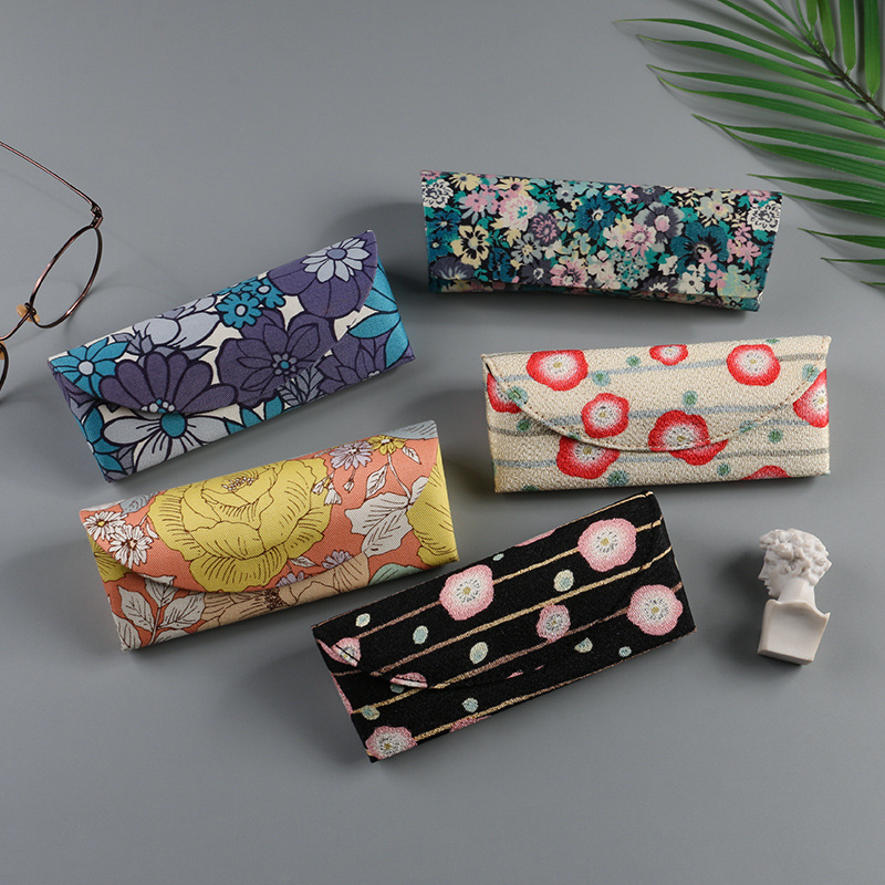 e88 wholesale floral fabric glasses box girls Japanese vintage glasses bag new compact myopia glasses box