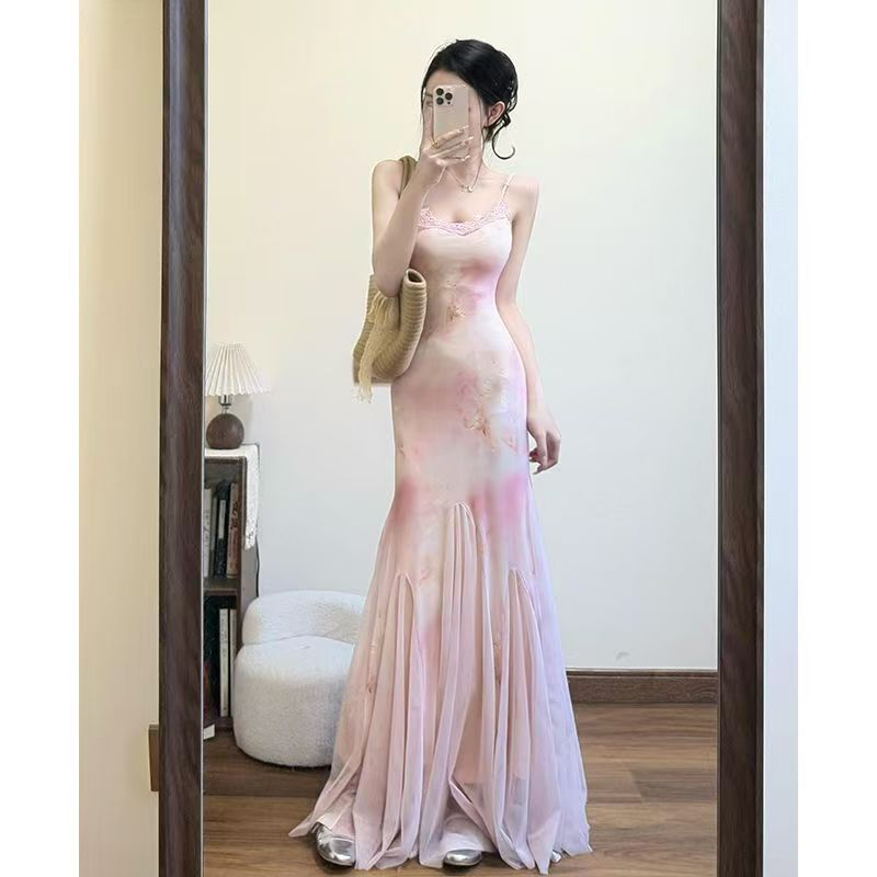 Pure Desire Style Lace-Trimmed Spaghetti Strap Dress for Women, Spring and Summer Fashion, Elegant Pink Floral Mermaid Long Dress Pure Desire Style Lace-Trimmed Spaghetti Strap Dress for Women, Spring and Summer Fashion, Elegant Pink Floral Mermaid Long Dress