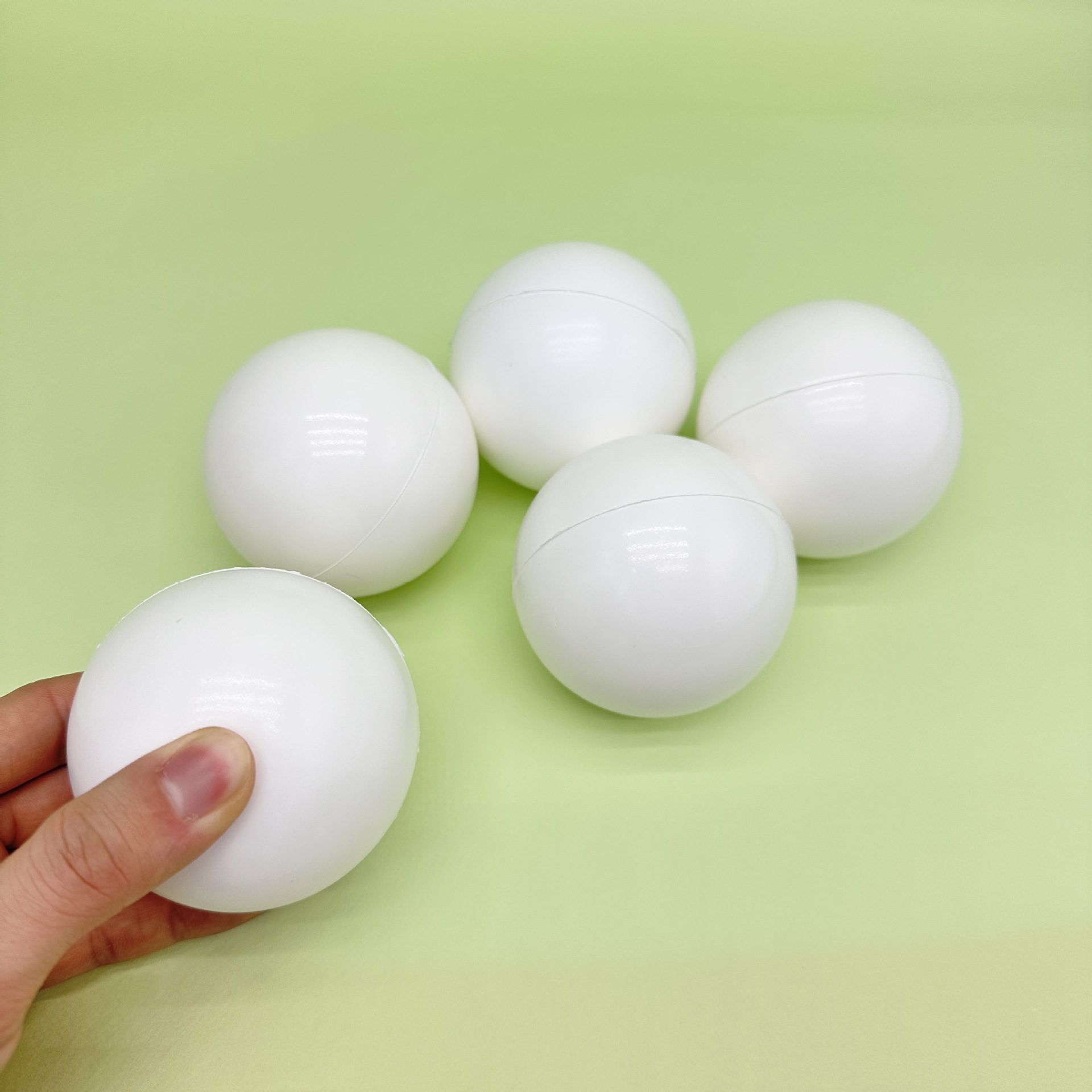 Venta caliente transfronteriza 7CM espuma PU bola de estrés estiramiento brillante baloncesto pequeño descompresión para niños juguete de ventilación rugby image 4