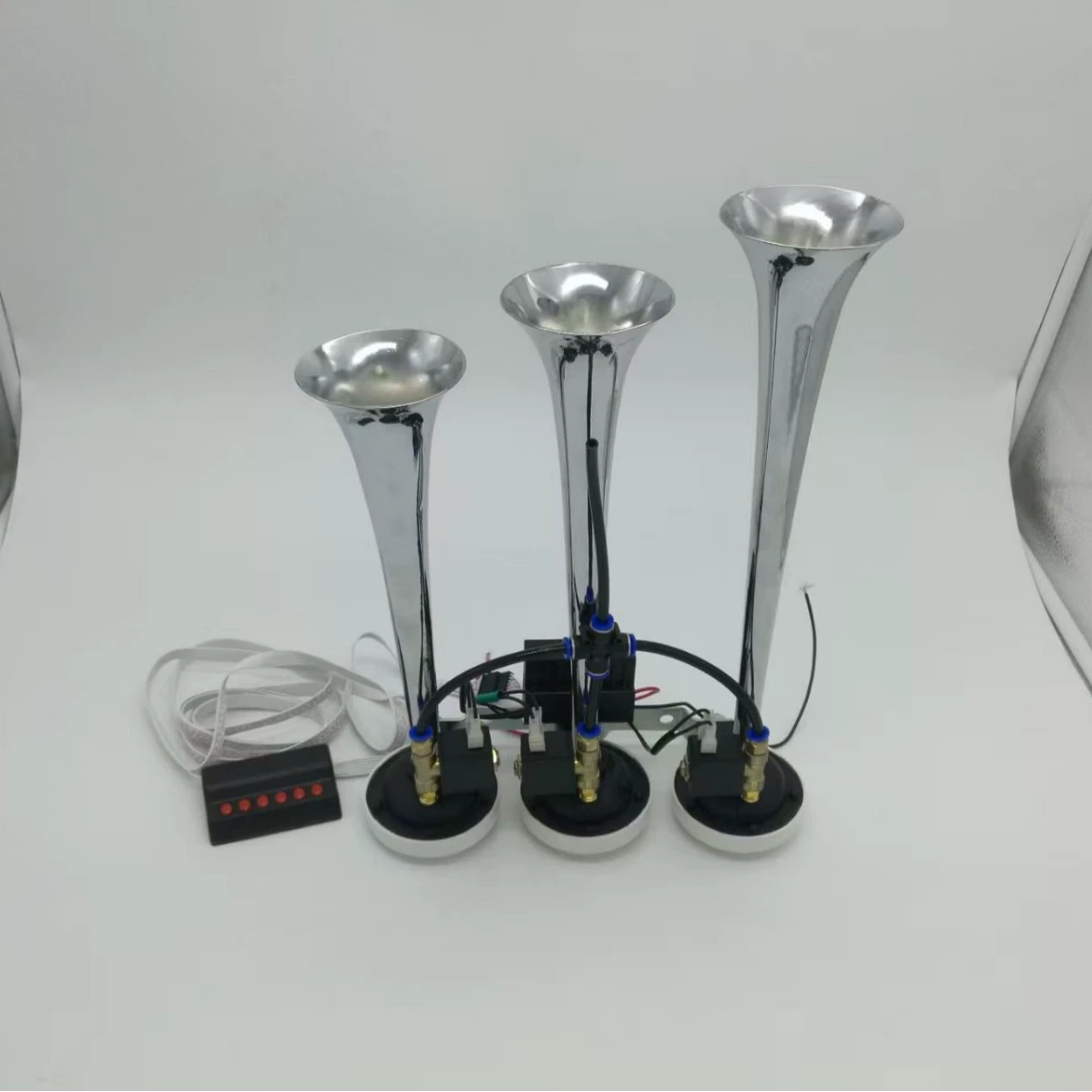 Трехтрубная 6-тонная акула детская звуковой