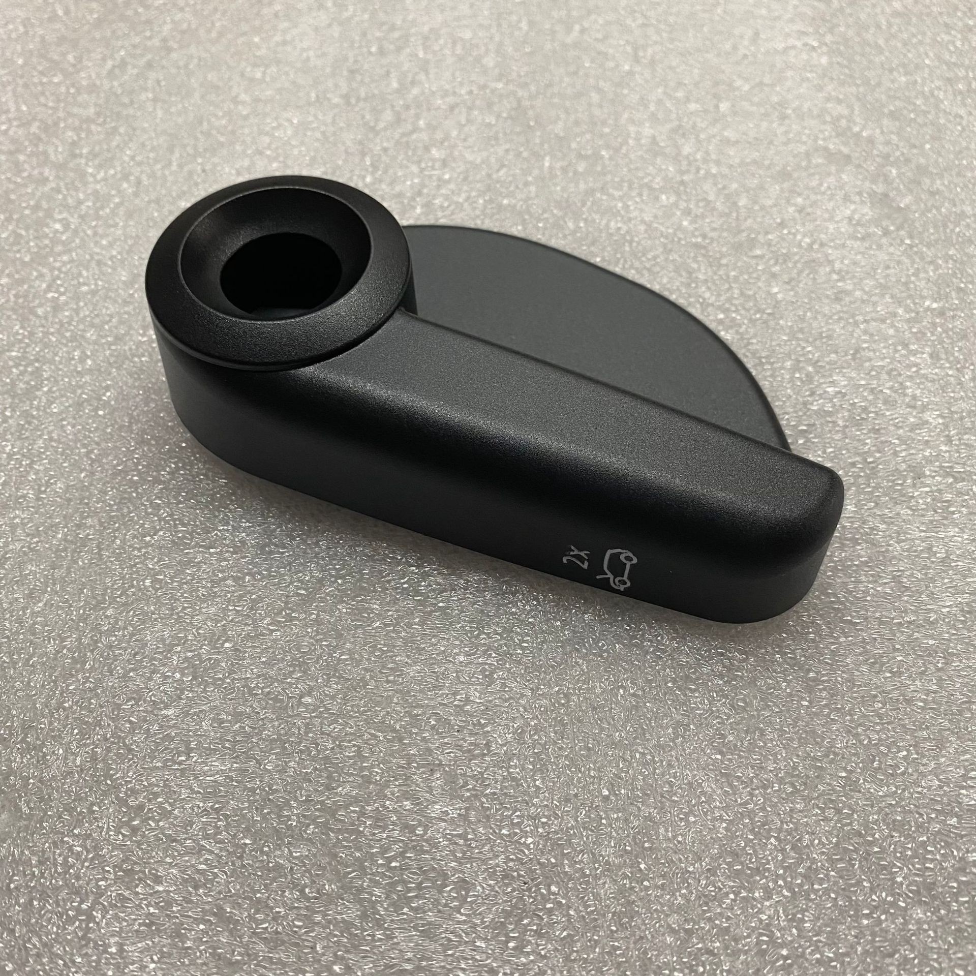Suitable for BMW MINI F54F55F56F57F60 hood handle hood latch 51237307640