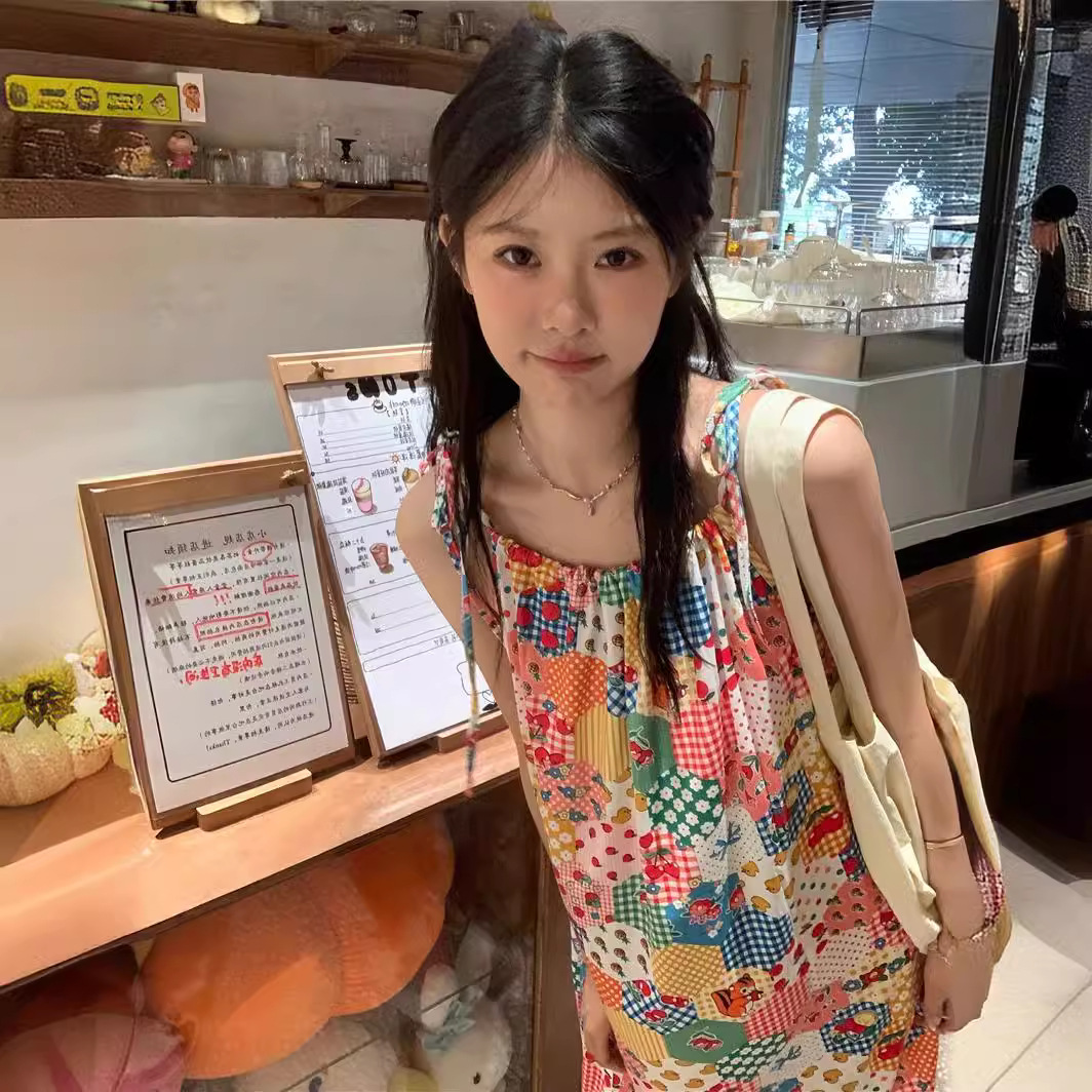 Cute summer top with cups