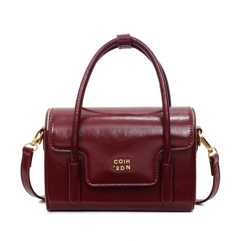 Bolso cuadrado pequeño de mano de tendencia retro coreana 2025 nuevo bolso de hombro de moda salvaje popular bolso de mensajero de alta gama