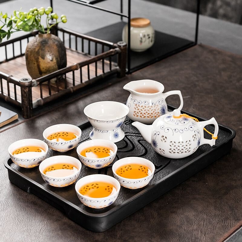 Household tea set with tea tray, ceramic kung fu tea set, tea pot, tea cups, dry tea tray, complete set for office reception