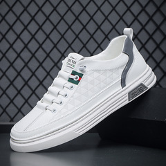 New Autumn Trend Shoes for Men, Casual Board Shoes with Lightweight Soft Soles, White Sneakers, Korean Style, Daily Fashion Sports Running Shoes