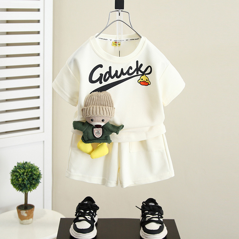 5399 Traje de verano para niños 2025 nuevo estilo bebé guay verano estilo fino de manga corta para niños estilo de verano de media manga de calle frita
