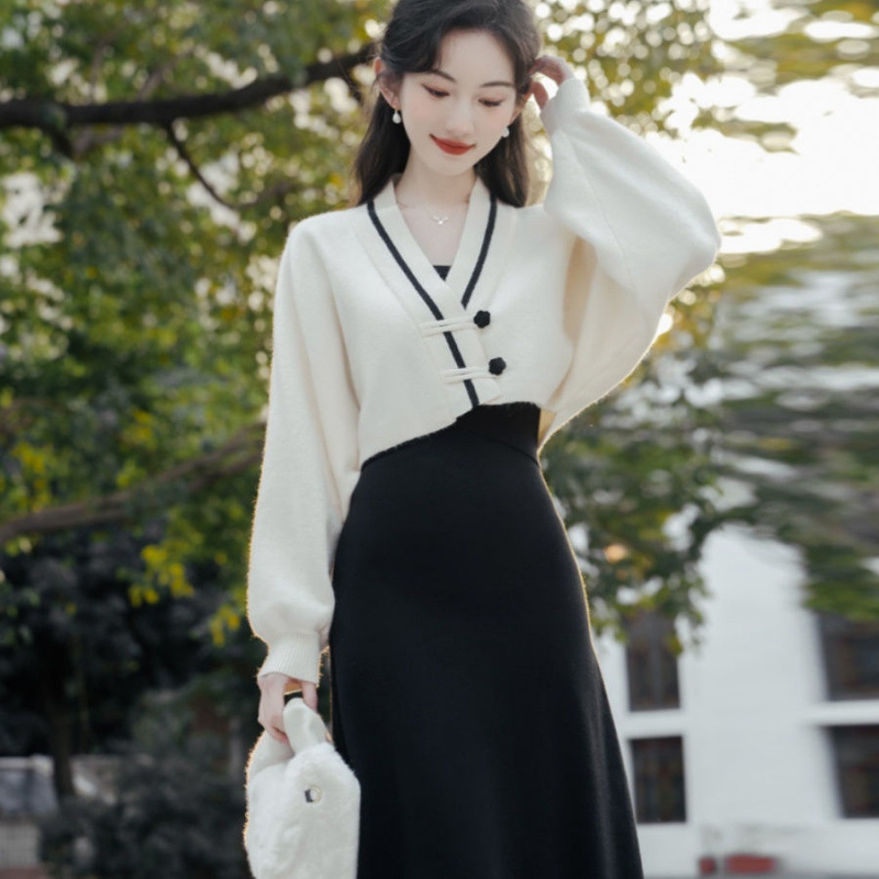 フランスの秋服、ニットセーター、サスペンダードレス、カーディガンの2点セット、新しい中国風のレトロな国民風|undefined