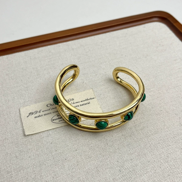 Gold model Z-3861
