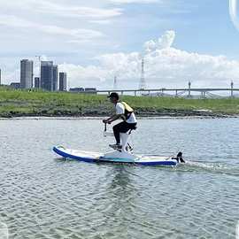 厂家直销单板加宽单人水上娱乐充气桨板皮划艇便携式水上自行车