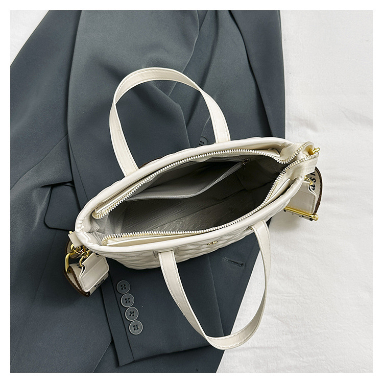 Großhandel mit neuen Taschen für Damen, modischen Rautenhandtaschen, kleinen Beuteln, vielseitigen Schulter-Crossbody-Beuteltaschen und Tragetaschen_voghion.com