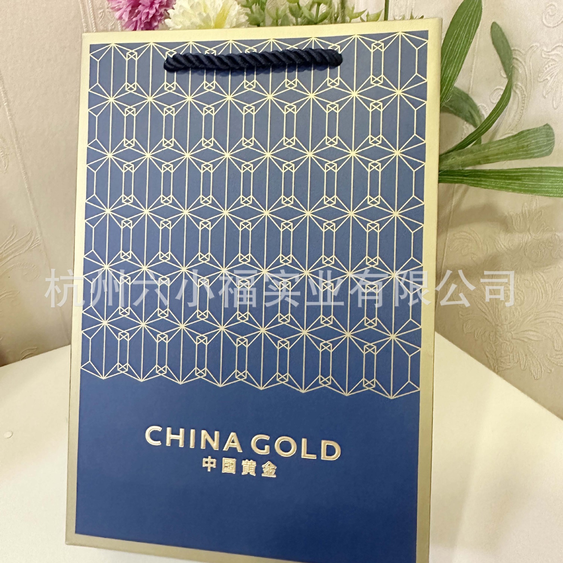 Handbag Gift Bag Small Handbag White Cardboard Bag Clothing Paper Bag Kraft Paper Packaging Jewelry Red Small Bag